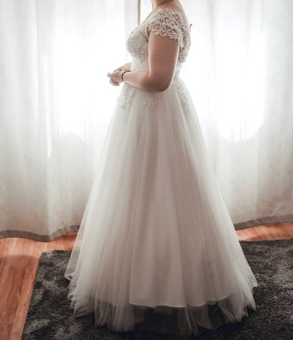 Vând Rochie de Mireasa