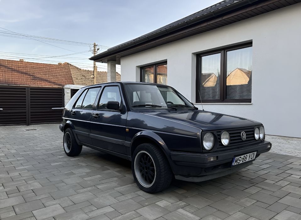 Volkswagen Golf 2