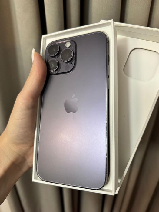 Se vinde Iphone 14 Pro Max 128 GB. Utilizat, un mic defect