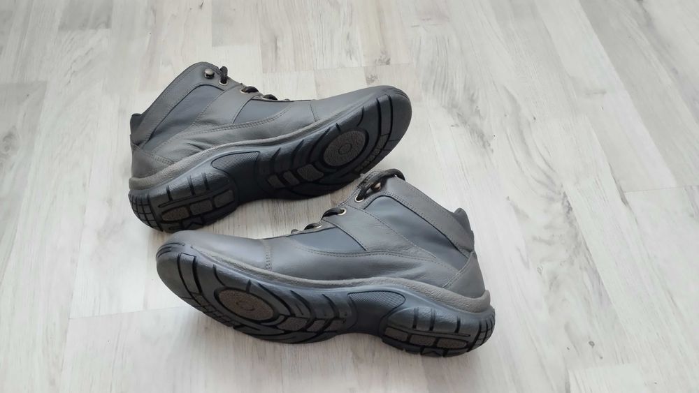 Ghete piele naturala noi, nepurtate