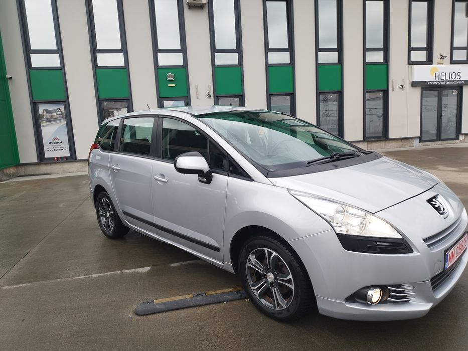 Peugeot 5008, an 2010, motor 1,6 diesel, 7 locuri
