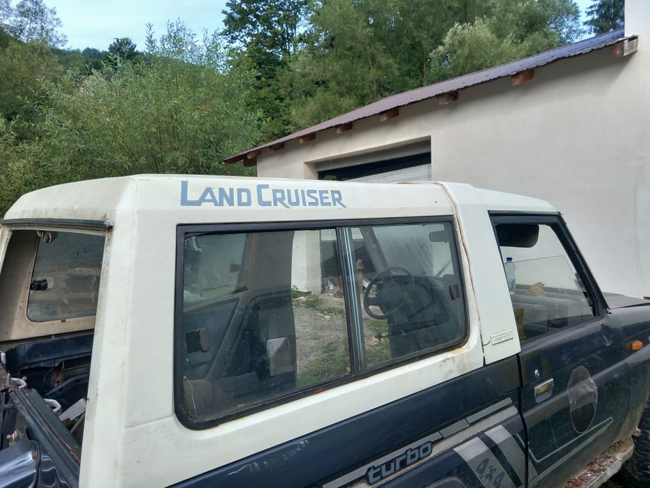 Dezmembrez Toyota land cruiser lj73 și 70