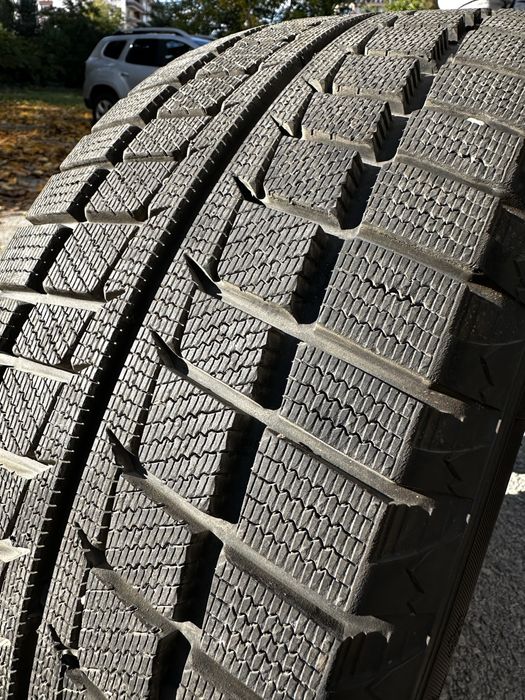 Зимна гума GoodRide 225/50/17 1бр.