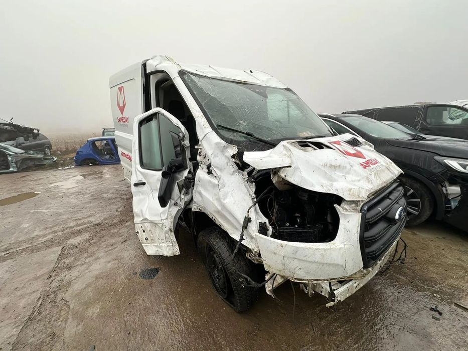 Dezmembrari Ford Transit 2.0Diesel / 2023 / 40.000km
