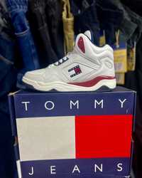 Tommy Jeans , mărimi 42,42,43