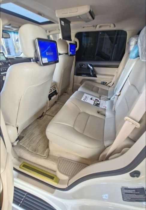 Tayota Land Cruiser 200 Yaponka