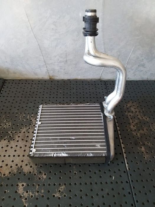 Radiator calorifer apa bord vw caddy 3 2k 1k0819031b 668733g