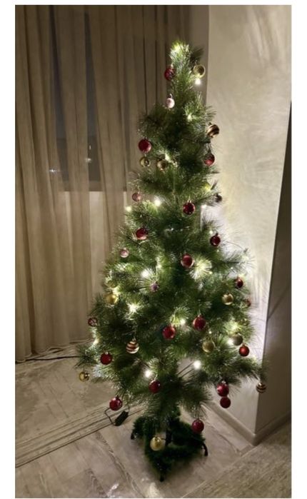 Продам новогоднюю искусственную елку