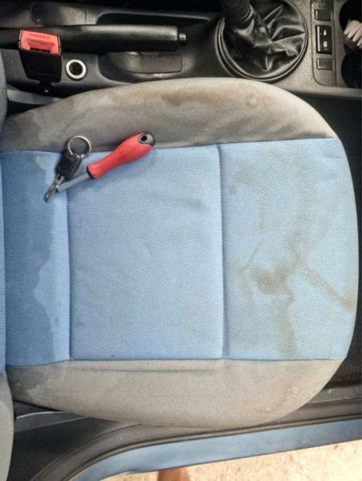 Curatare si igienizare tapiterii auto canapele , saltele