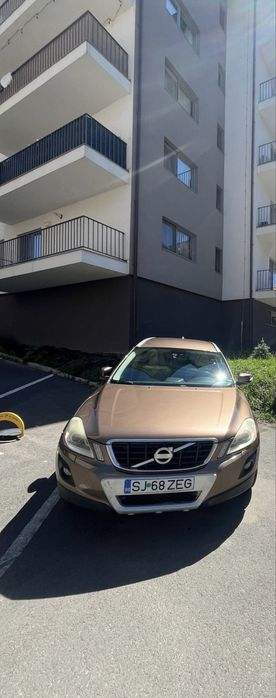 Volvo XC60 - 4x4 / 2.4 - An 2010