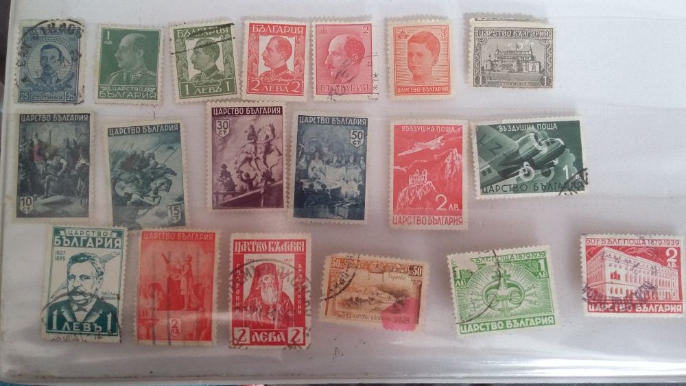Стари гербови, пощенски и други марки