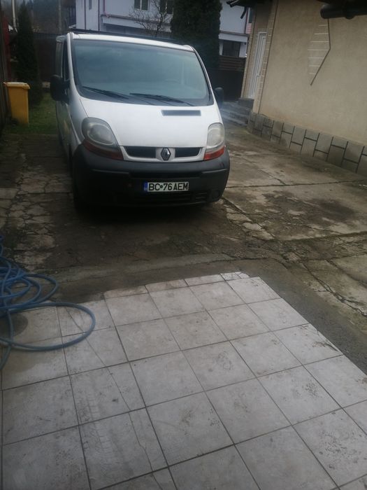 Vand renault trafic 1.9