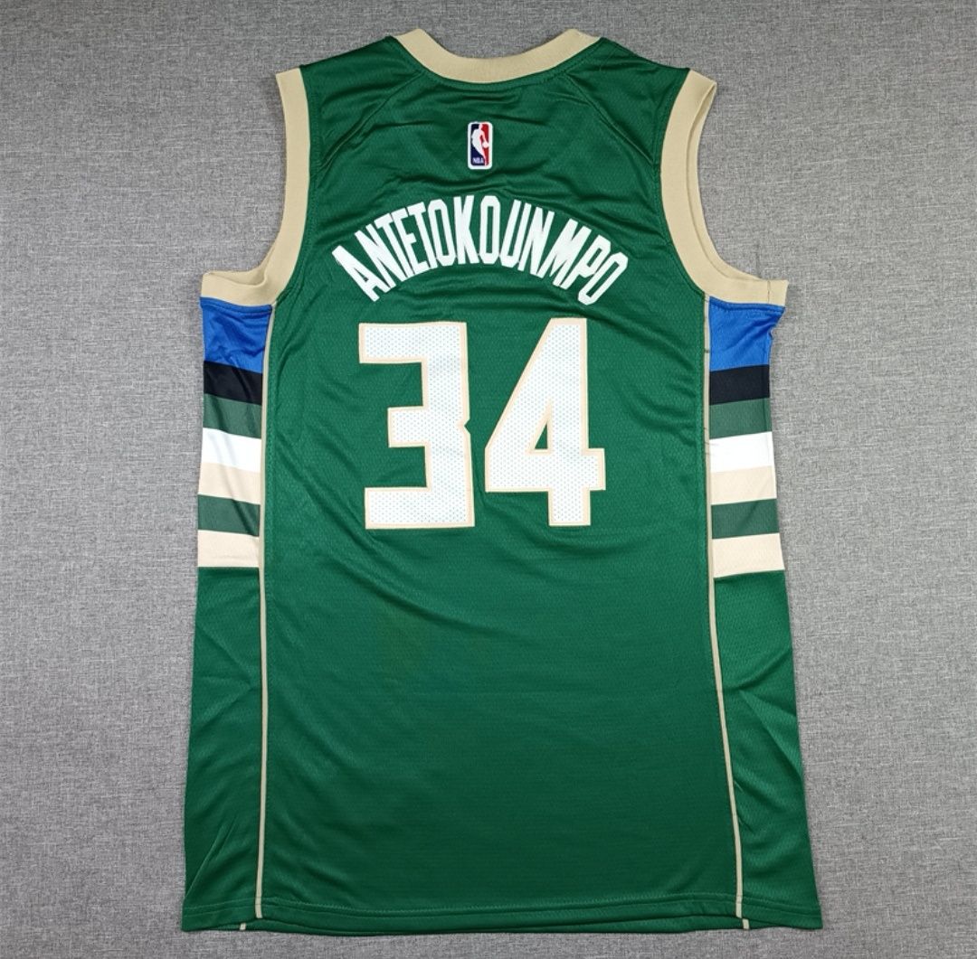 Maieuri NBA cu Giannis Antetokounmpo