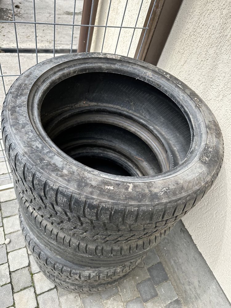 Anvelope iarna 235/45 R18