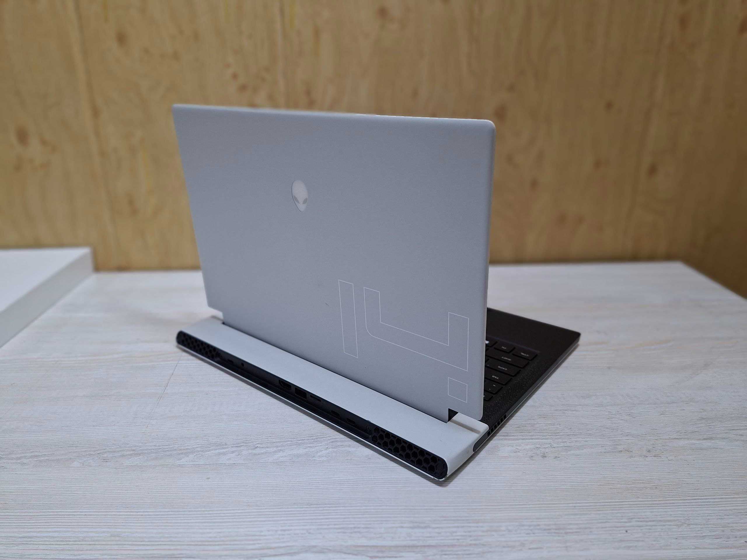 продажется ноутбук игровой AlienWare