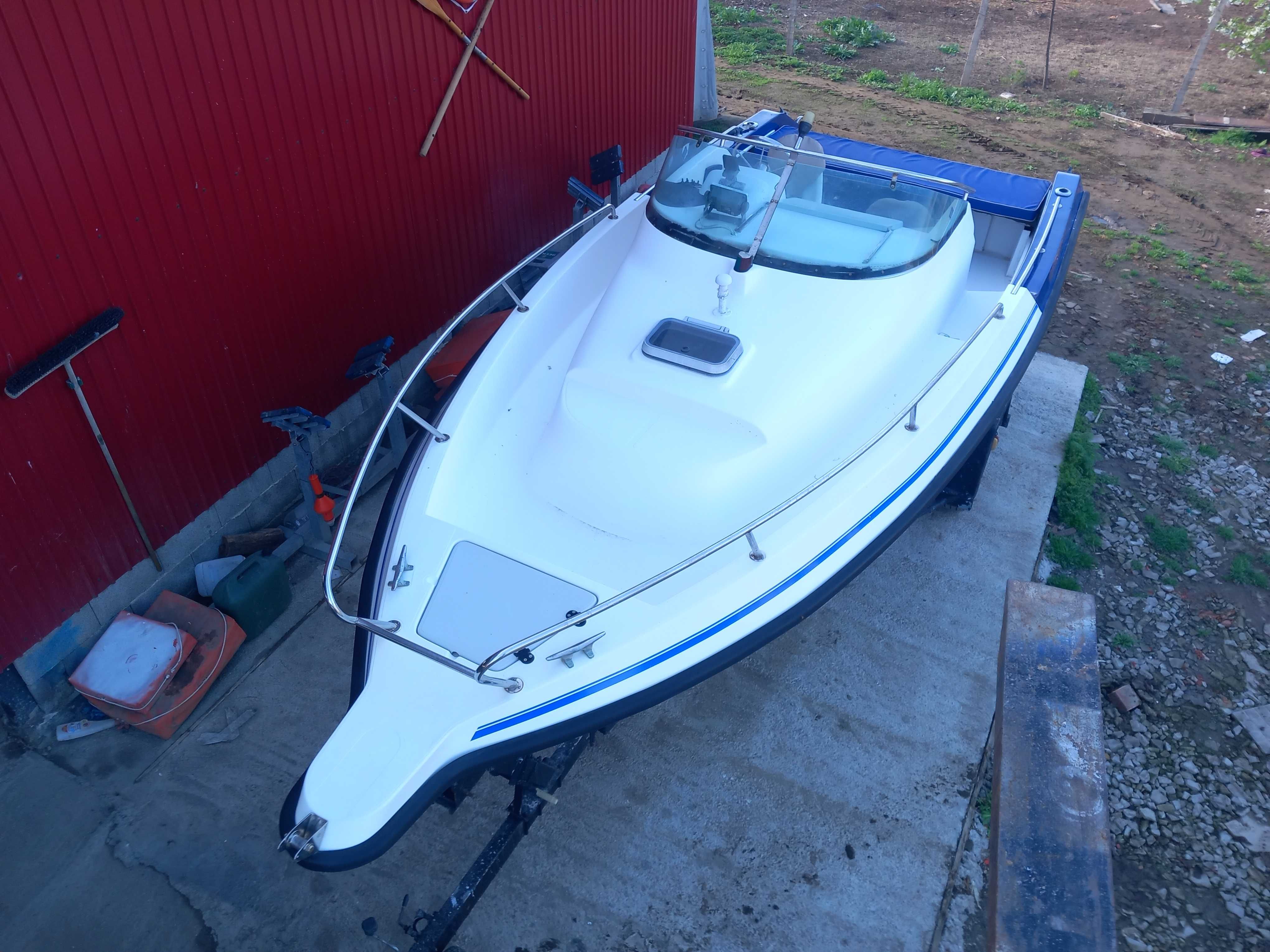 лодка Balt 660 Walkaround