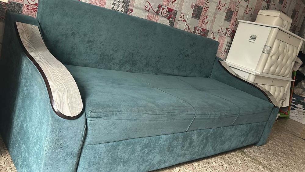 Диван. Продам Срочно. Б.у 35000