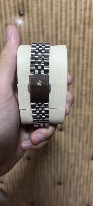 Часовник Rolex със сертификат