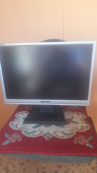 Продам монитор марки genx