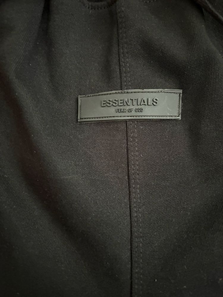 Essentials къси гащи