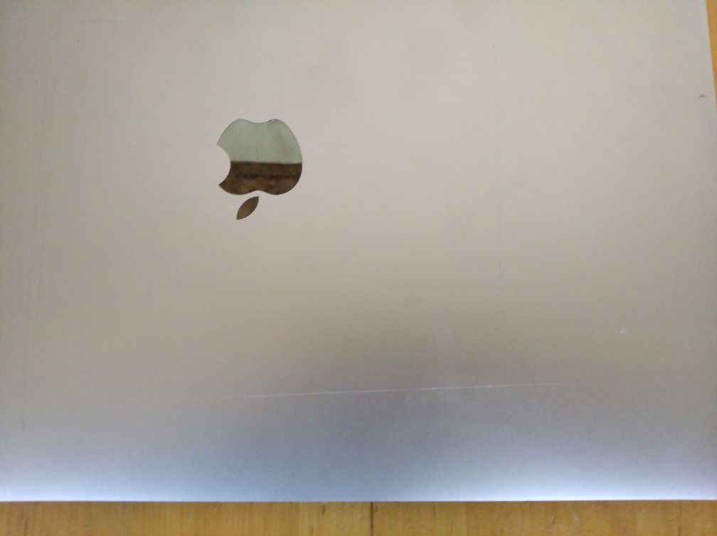 Apple MacBook Pro A1990 Em3359