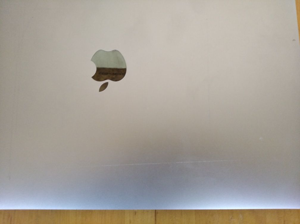 Apple MacBook Pro A1990 Em3359