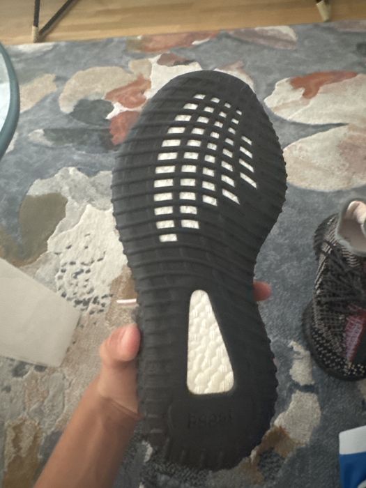 Vand yezzy uri noi noute