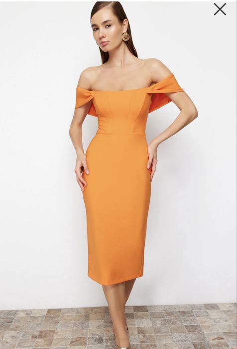 Нова рокля Trendyol