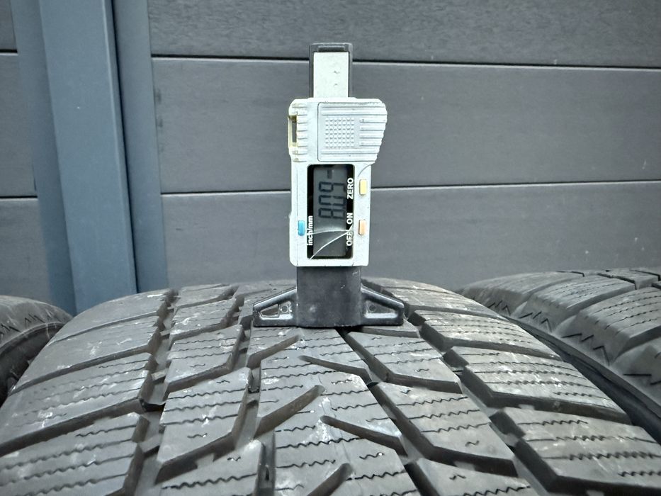 Jante BMW iarna 225 50 R17 cu anvelope noi 8 mm