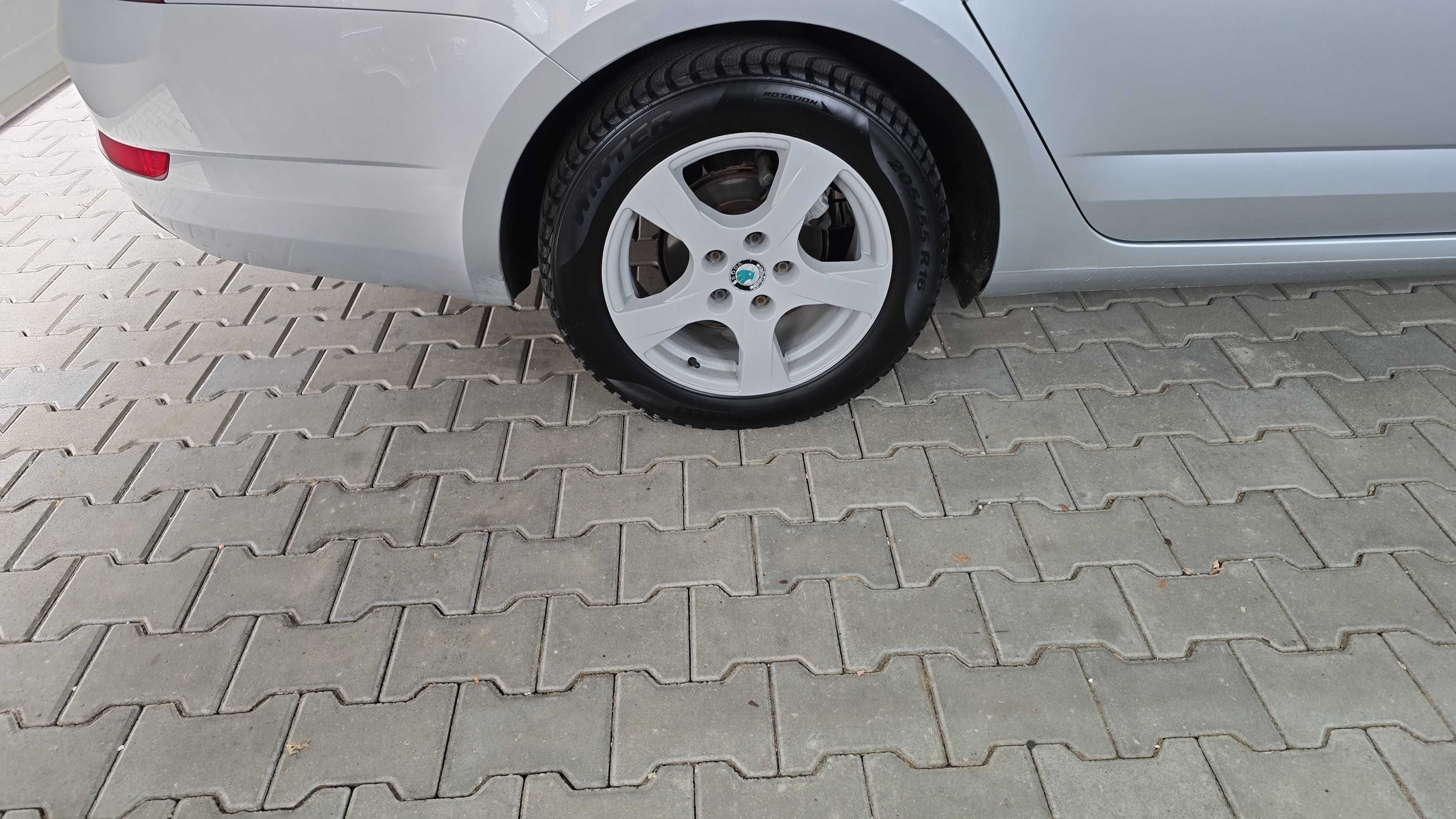 SKODAOctavia Combi 1.6 TDI DSG CUTIE GARANTIE+pornire motor din cheie
