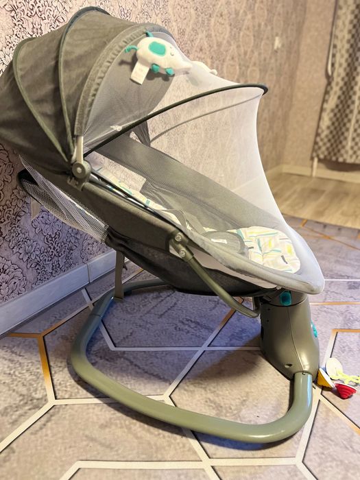 Продам детский шезлонг-электрокачеля