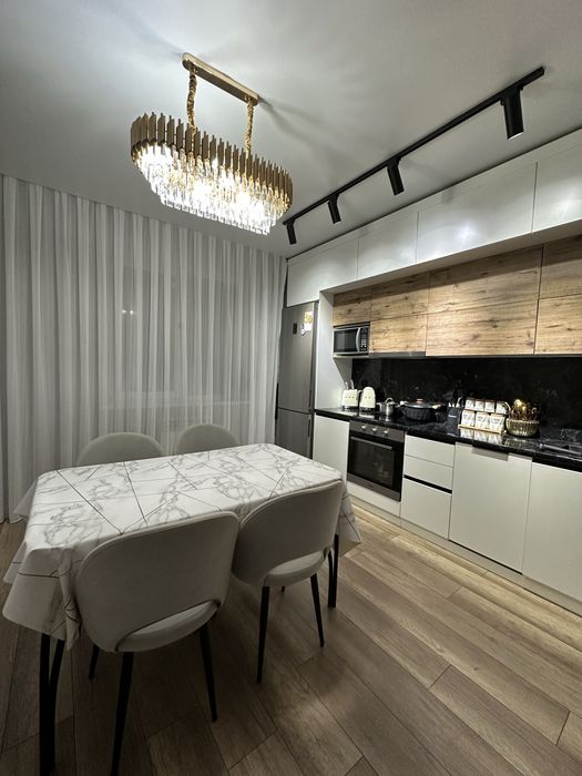 Продам квартиру 3 комнатную