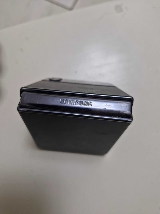 Flip z 200 lei.pentrj piese