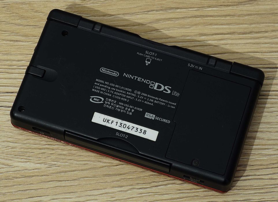 Consola portabila Nintendo DS lite + accesorii