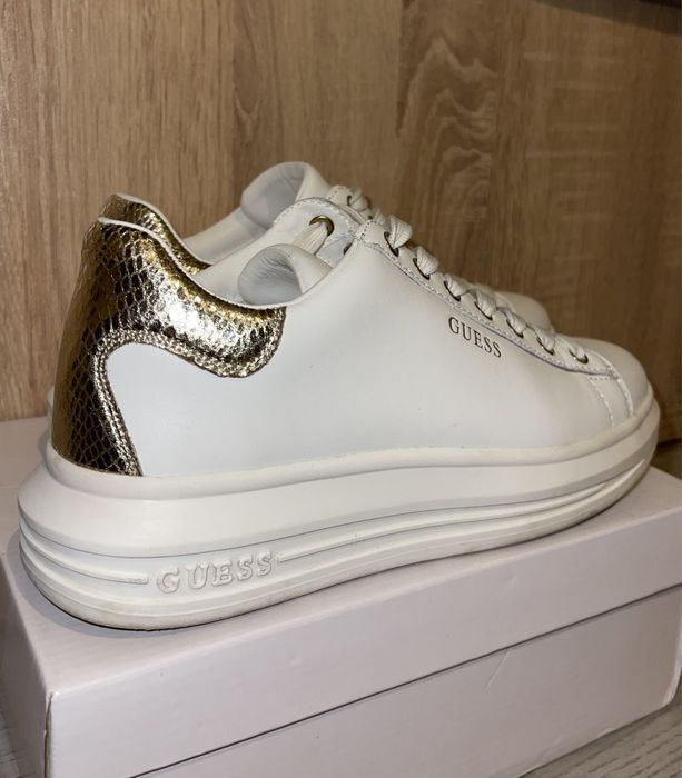 Обувки guess 36 номер