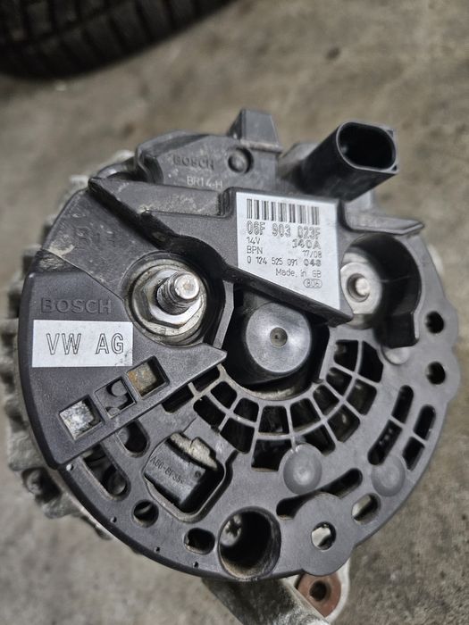 Dezmembrez VW Touran facelift Motor 2.0 BMM