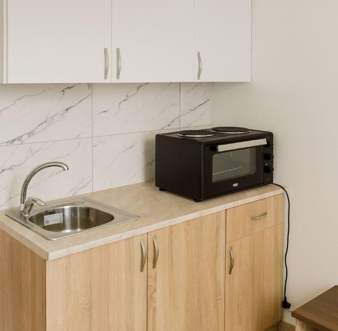 Дава се под наем Едностаен апартамент в Варна, ЖП Гара - 45 кв.м за 375 € - Снимка #2