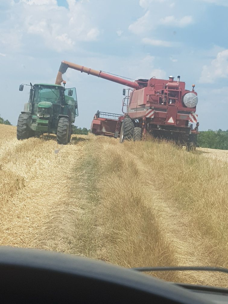 Ptestari servicii agricole de recoltat