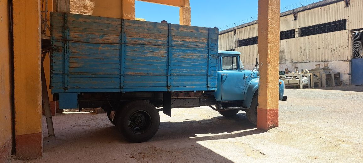 Zil 130  bartovoy