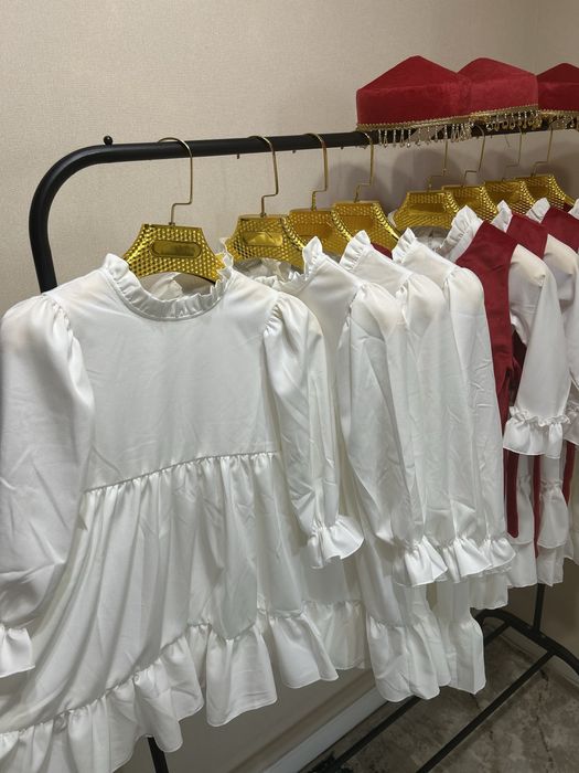 Платье белое базовое