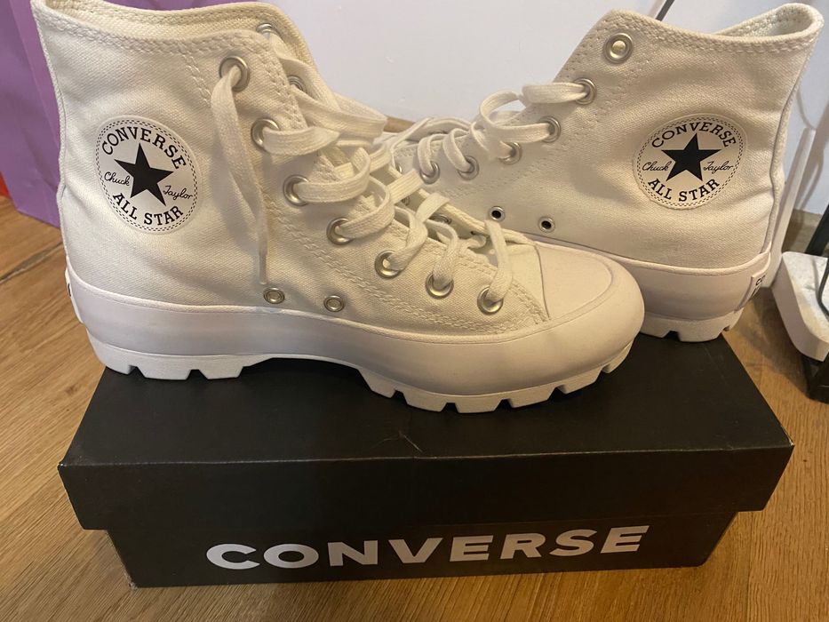 Нови кецове Converse