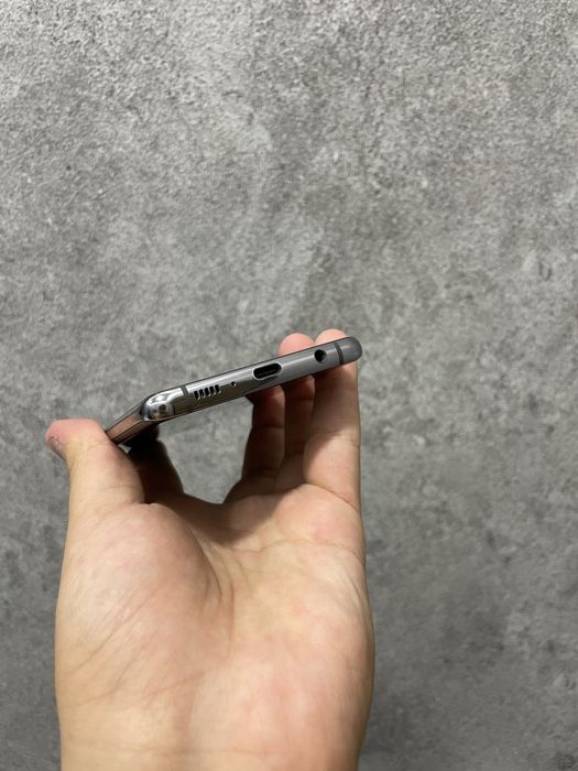 Samsung Galaxy S10 plus ideal vietnam