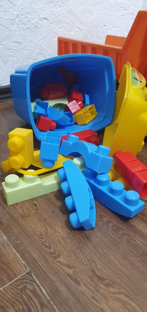 Продам детские игрушки