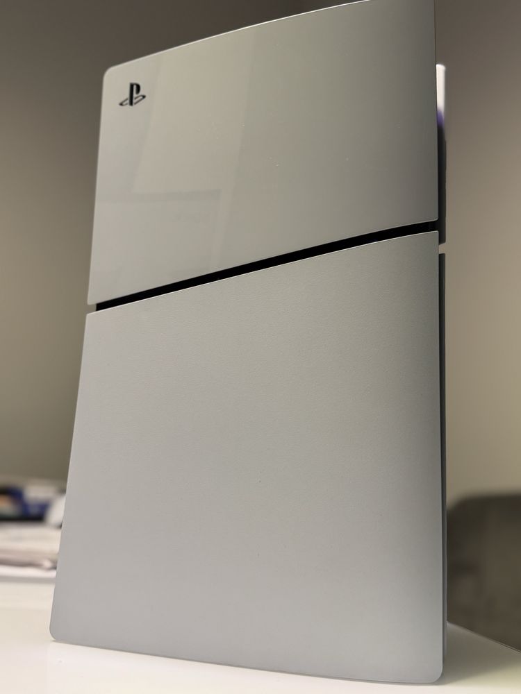 Нова конзола Playstation 5 PS5 Fortnite edition с гаранция и игри