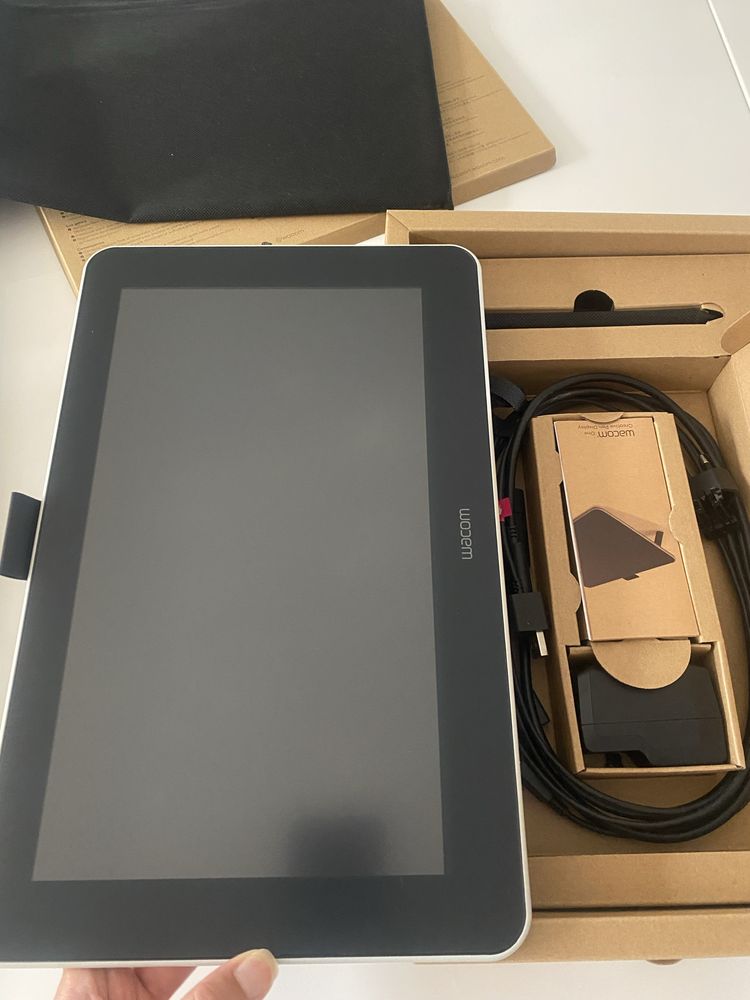 Wacom One Creative Pen Display 13.3’’