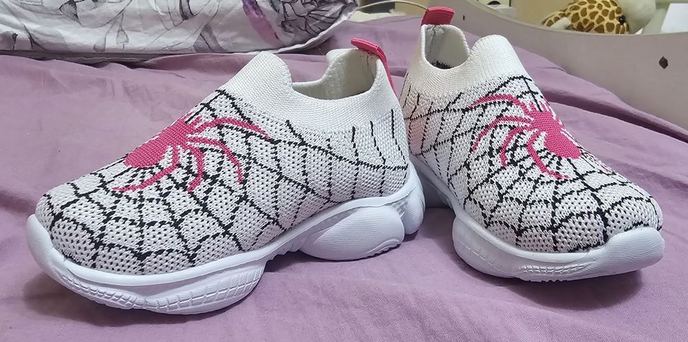 Нови обувки 23 номер.