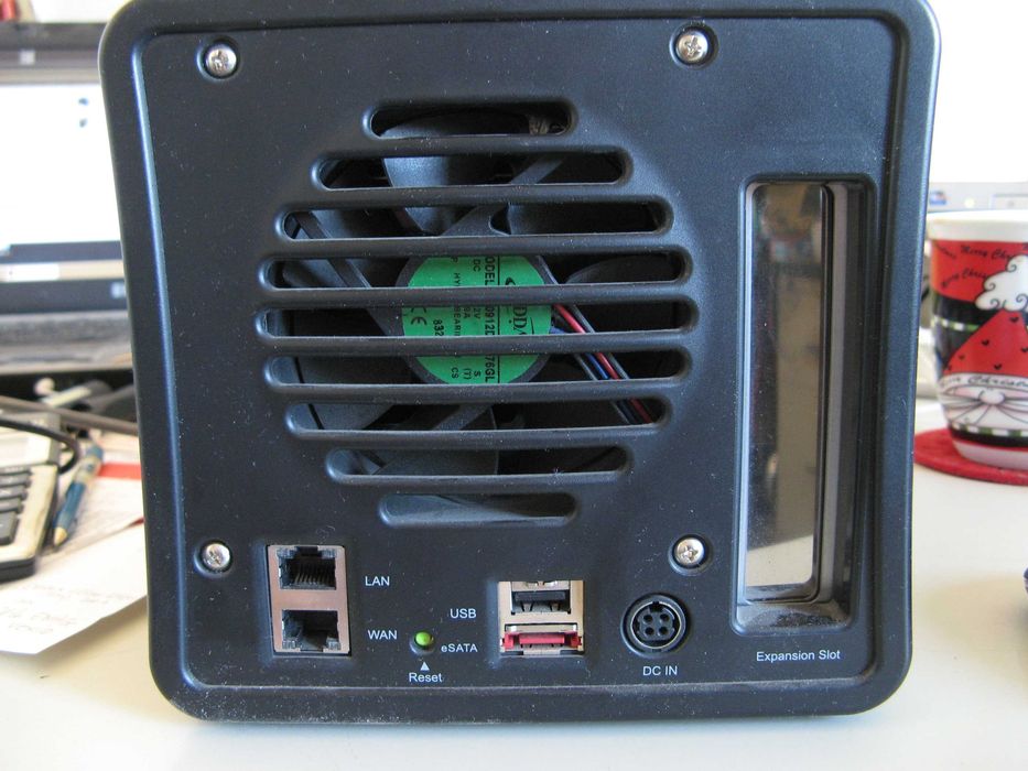 NAS Network Storage Thecus N3200 3 Bay + 3x1TB HDD