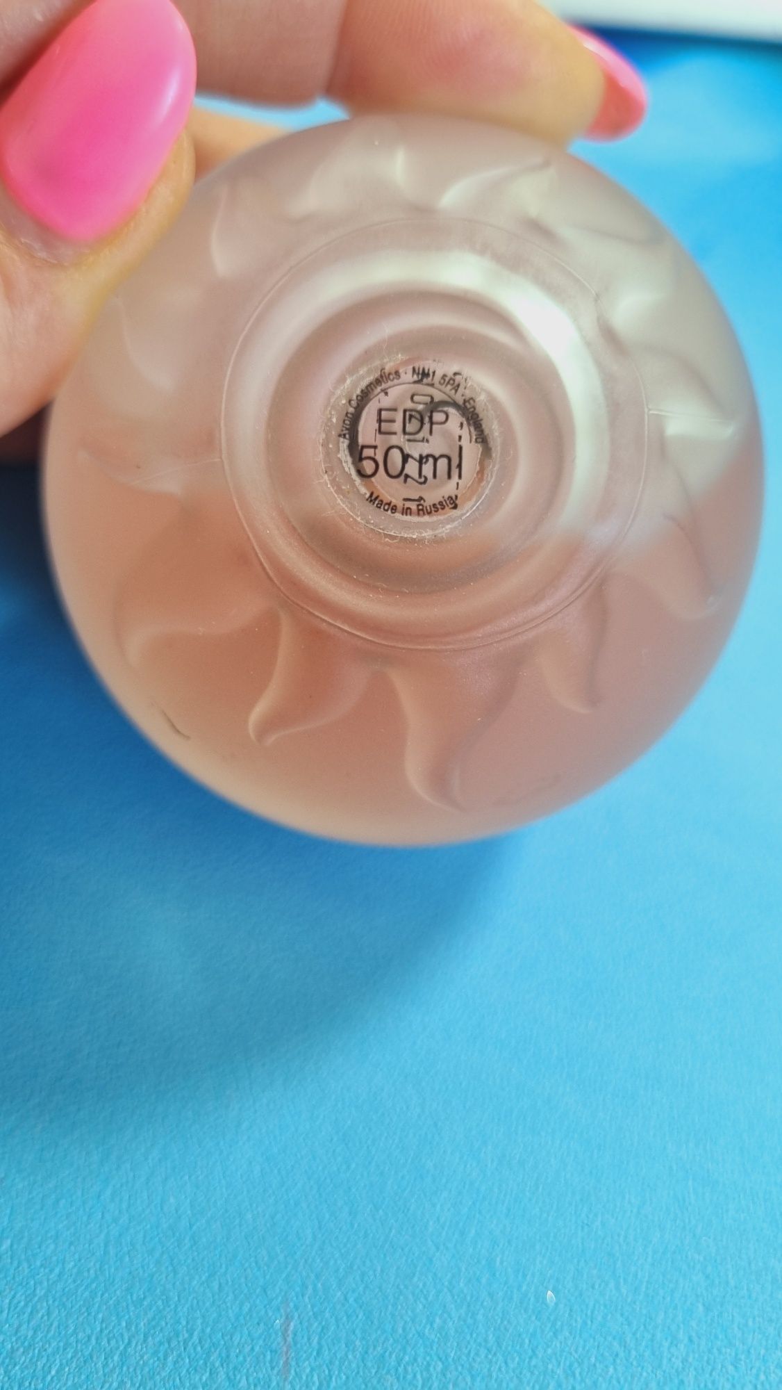 Продам туалетную воду INCANDESSENCE