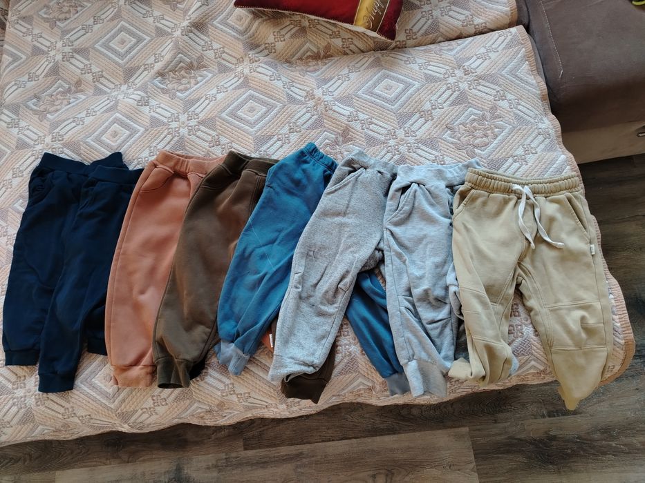 8 пар штанов на мальчика
