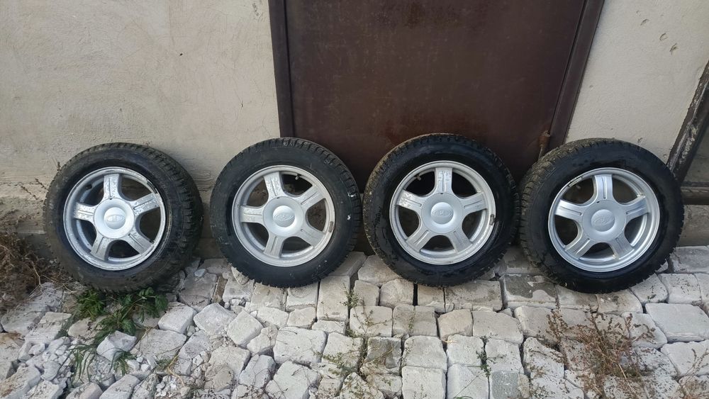 Продам диски Торрес с покрышками 4шт